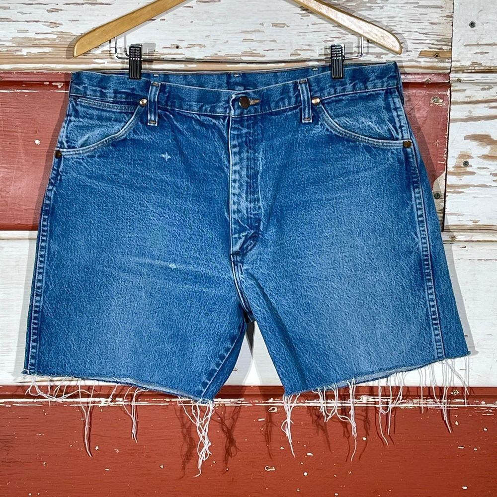 36w USA Vintage Wrangler‎ Cutoffs - Picture 2 of 9